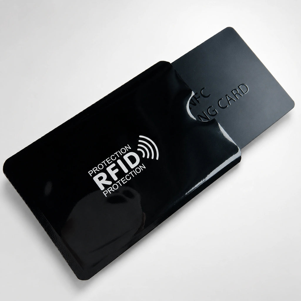 Funda protectora RFID KÄRN textura y acabado ultradelgado