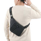 Mochila antirrobo KÄRN en uso, vista espalda