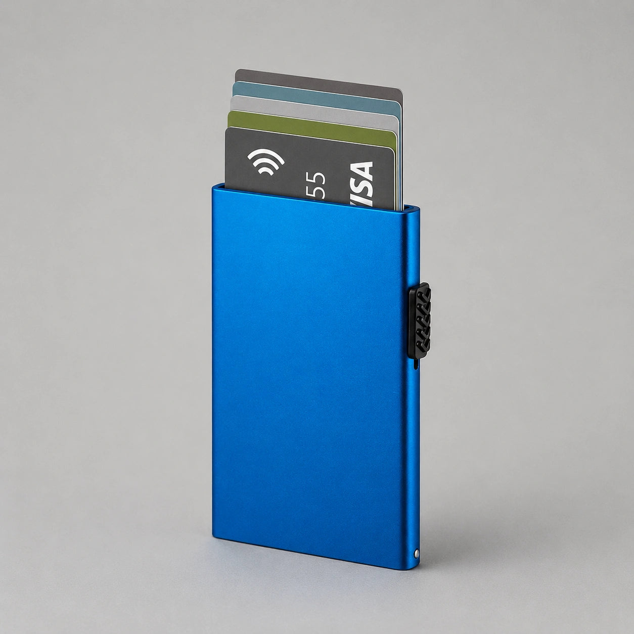 Tarjetero RFID Esencial KÄRN vista frontal aluminio AZUL