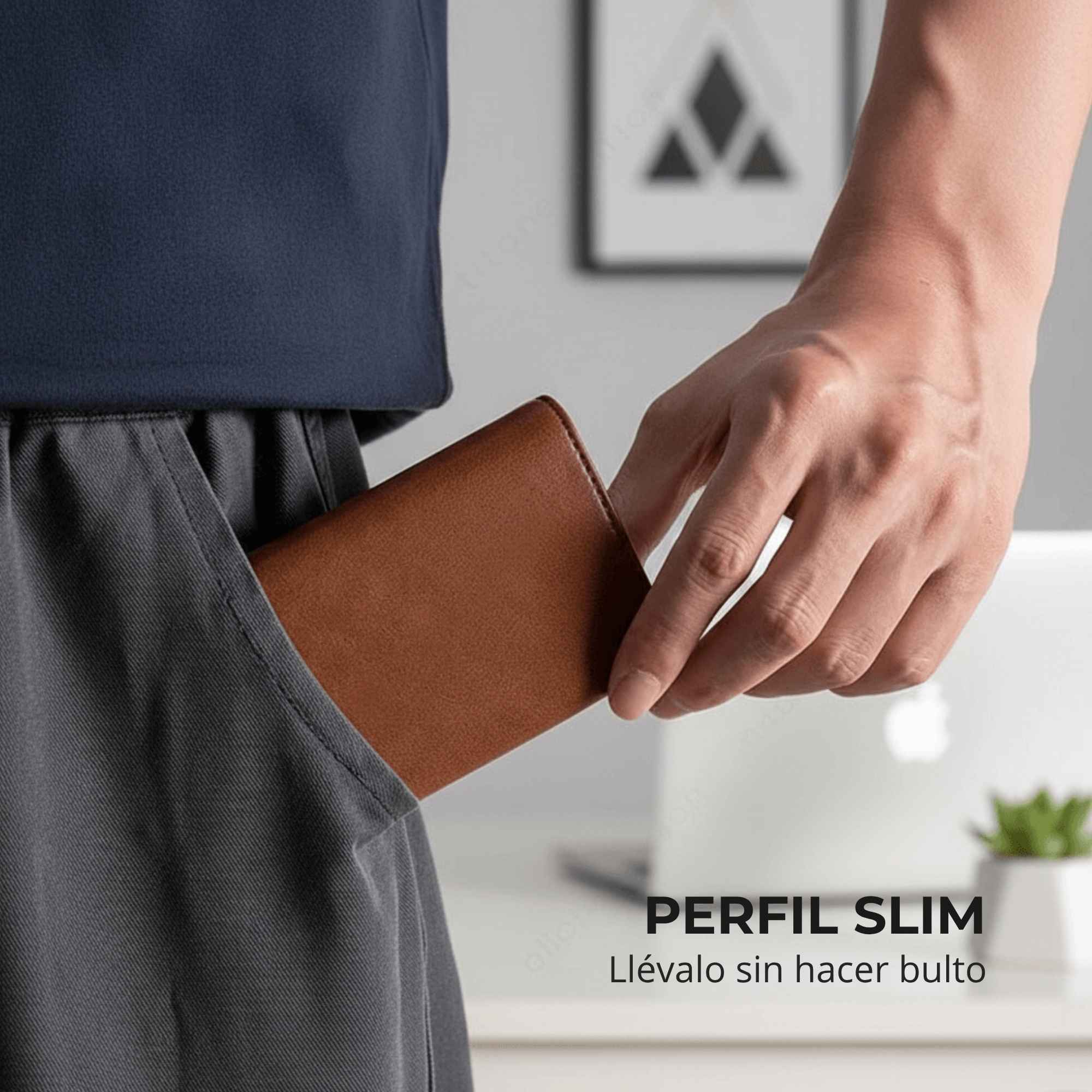 Tarjetero RFID Slim Pro KÄRN marrón en bolsillo mostrando perfil slim y diseño sin bulto