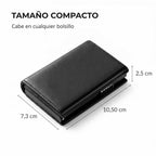 Tarjetero RFID Slim Pro KÄRN negro con medidas 10,5 x 7,3 x 2,5 cm y diseño compacto