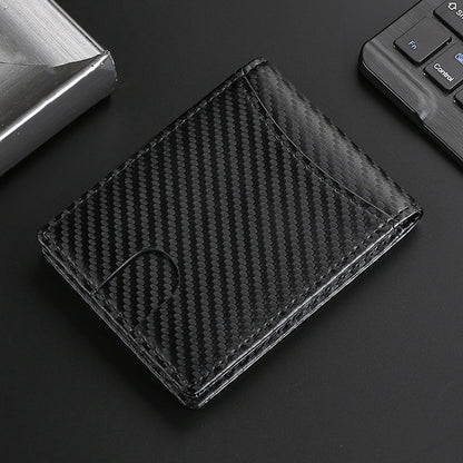 Billetera Kärn de fibra de carbono negra sobre escritorio elegante, diseño ultradelgado RFID antirrobo para hombre.